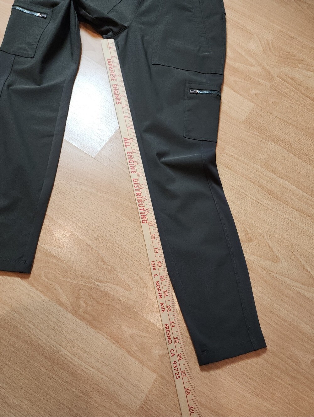 Athleta Headlands Hybrid Cargo Tight Pants Pull On Green Size 8 Hiking Trekking - Picture 14 of 16